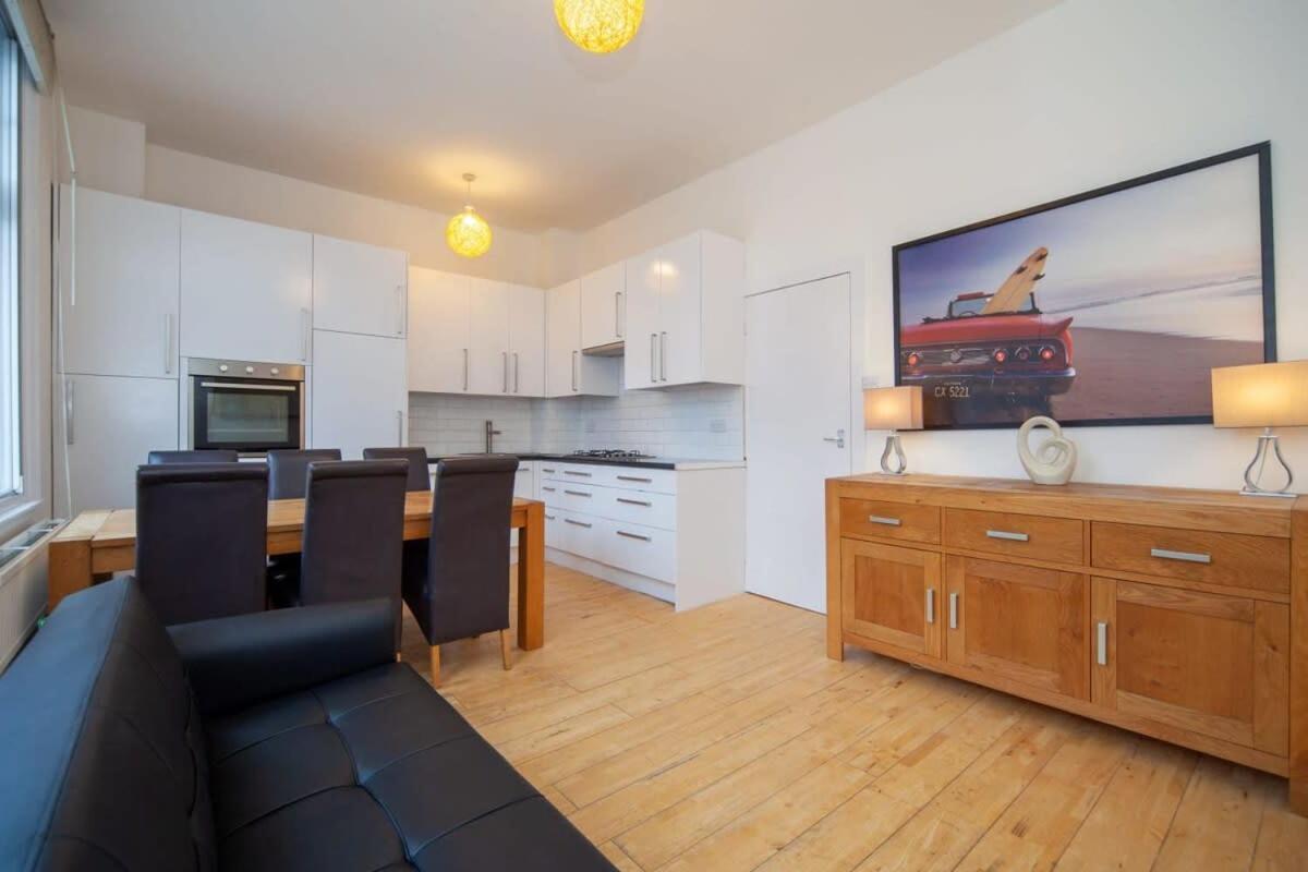 Lovely 2 Bedroom Apartment In Tooting London Bagian luar foto
